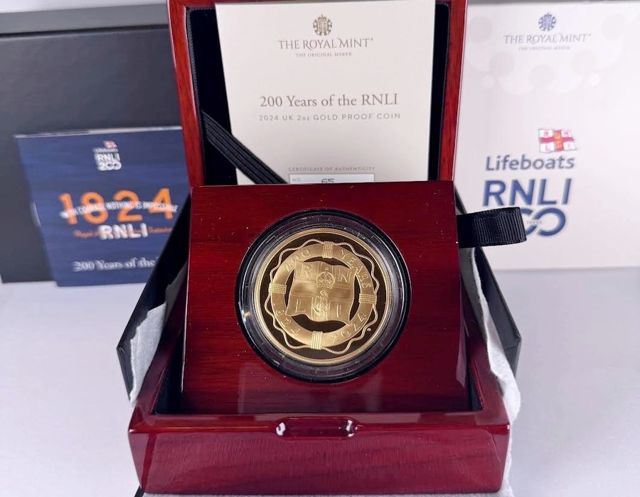A George IV sovereign in a presentation case